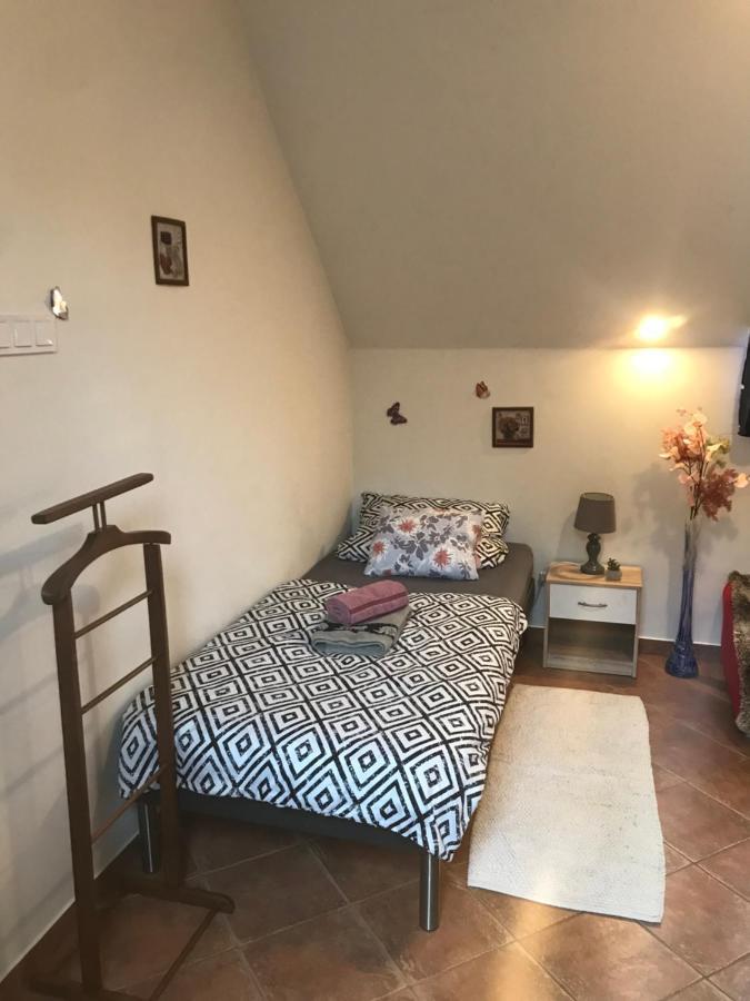 Erdey Apartman Barcs Esterno foto