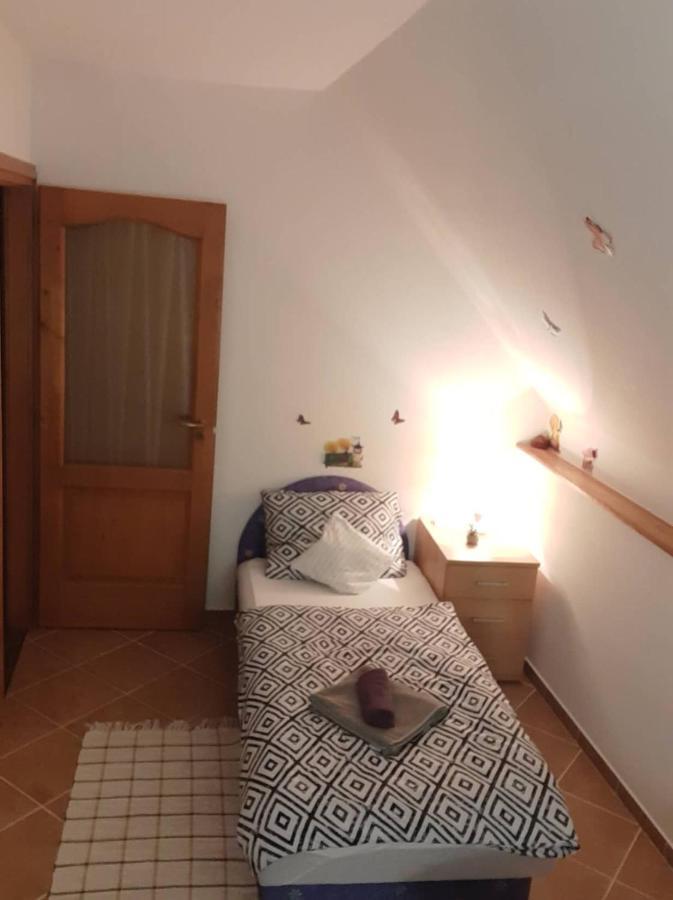 Erdey Apartman Barcs Esterno foto